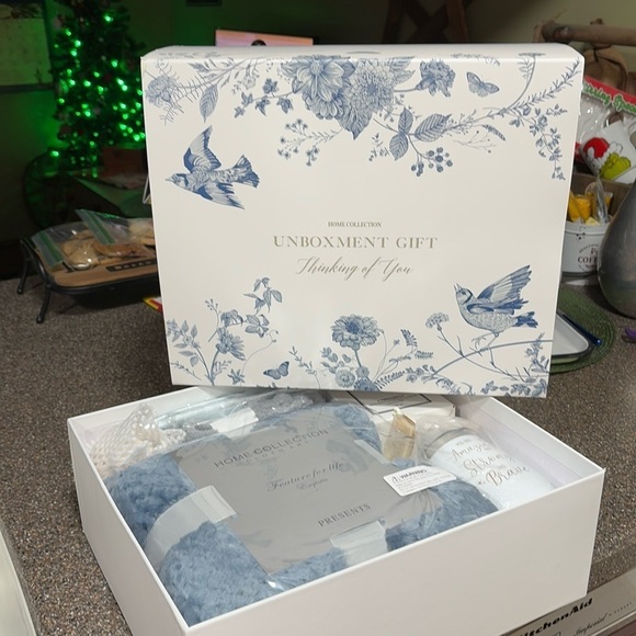 Other - NIB HOME COLLECTION THINKING OF YOU UNBOXMENT GIFT